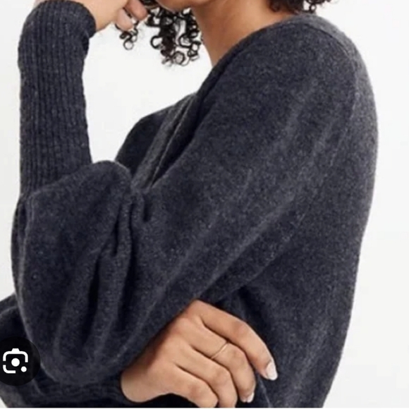 Madwell Preppy Casual Wool Blend V Neck Charcoal Gray Sweater XS - Picture 8 of 9